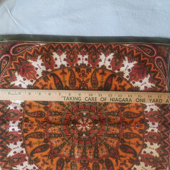 Vintage scarf - Picture 2 of 6